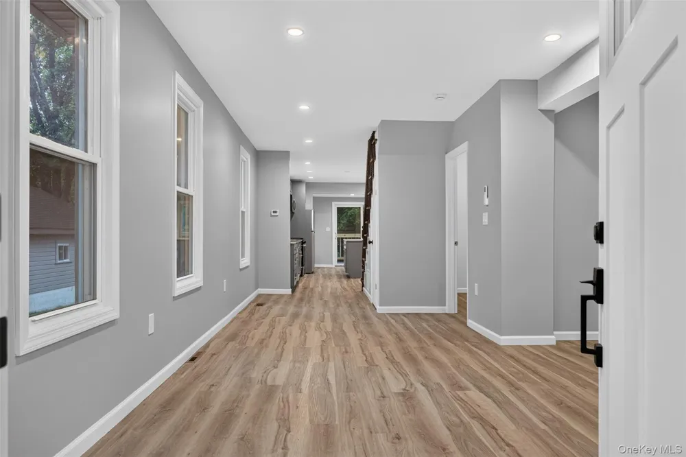 95 Silver Lake Sctn Road Middletown, NY 10940