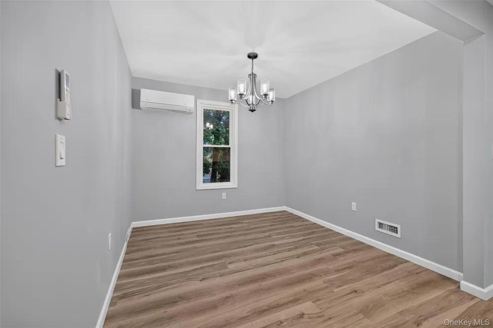 95 Silver Lake Sctn Road Middletown, NY 10940