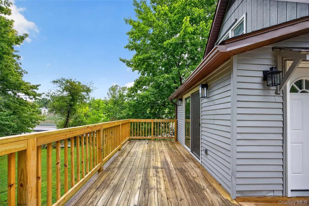 95 Silver Lake Sctn Road Middletown, NY 10940