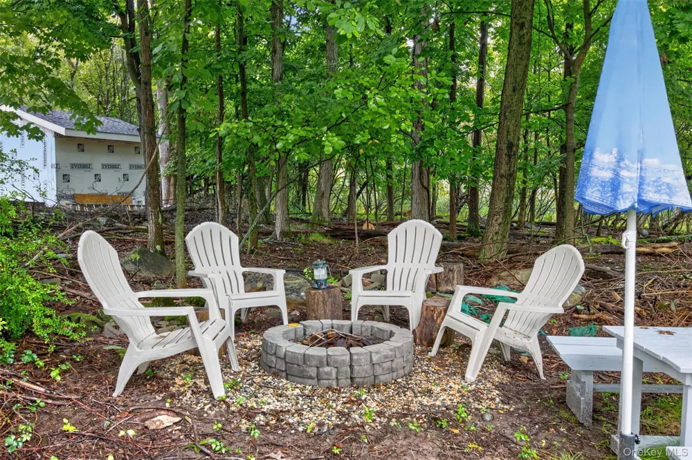 95 Silver Lake Sctn Road Middletown, NY 10940