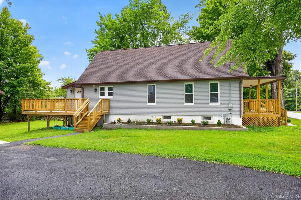 95 Silver Lake Sctn Road Middletown, NY 10940