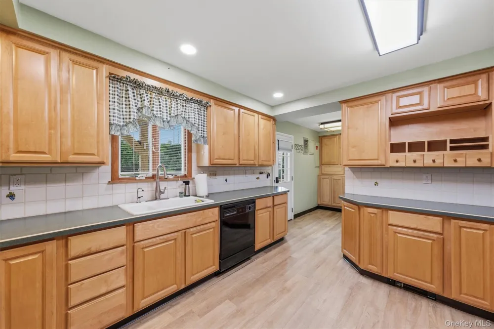 6725 - 6727 Route 82 #6725 Stanfordville, NY 12581
