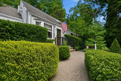 40 Cliftwood Drive