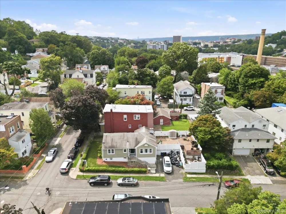 25 Coolidge Avenue Yonkers, NY 10701