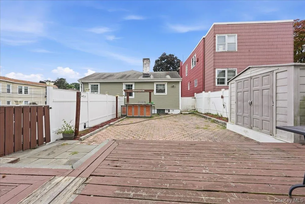 25 Coolidge Avenue Yonkers, NY 10701