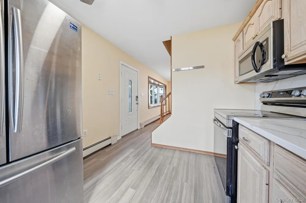 20 Needle Lane Levittown, NY 11756