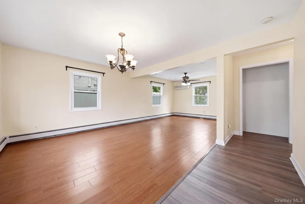 20 Needle Lane Levittown, NY 11756