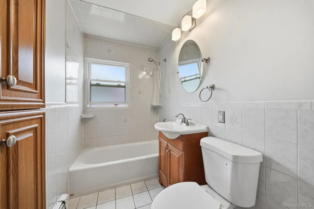 20 Needle Lane Levittown, NY 11756
