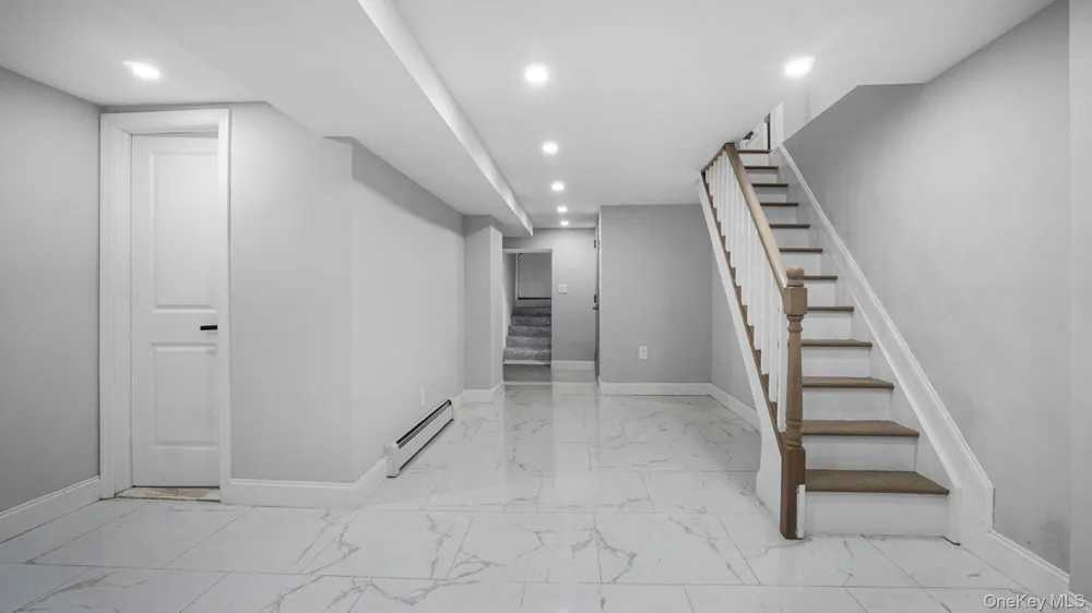 128 E 238th Street Bronx, NY 10470