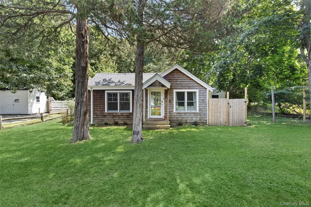 12 School Street Springs, NY 11937