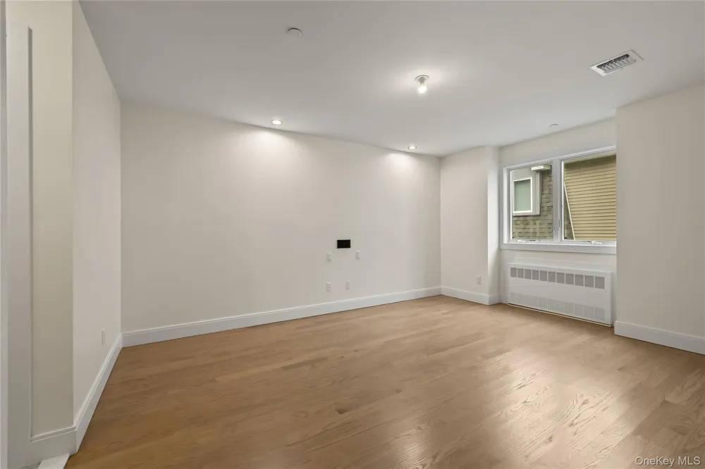 5205 Corner Street Spring Valley, NY 10977