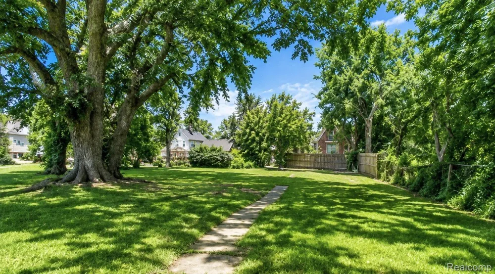 2627 Wabash Street Detroit City, MI 48216