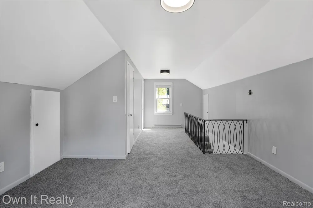 10031 Mercedes Redford Charter Township, MI 48239