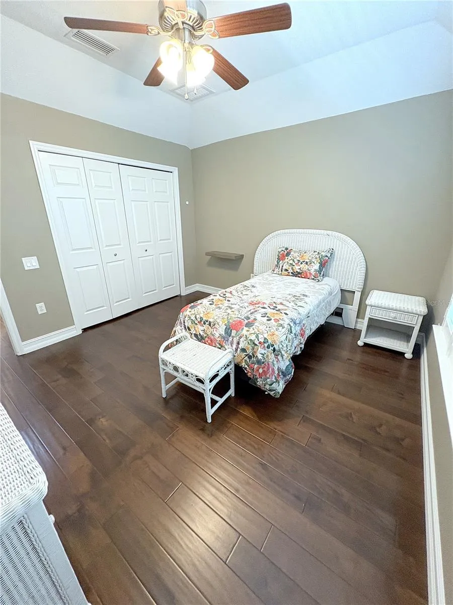 9632 BAY GROVE LANE Tampa, FL 33615