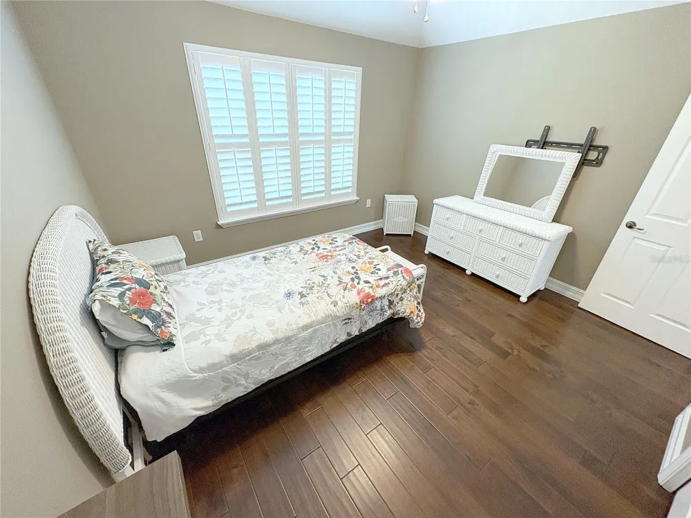 9632 BAY GROVE LANE Tampa, FL 33615