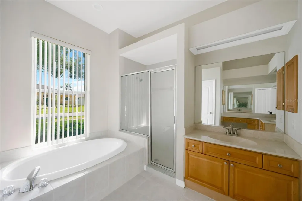 2304 DELAMERE COURT Valrico, FL 33596