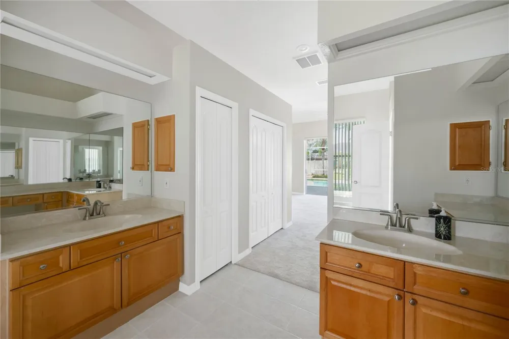 2304 DELAMERE COURT Valrico, FL 33596