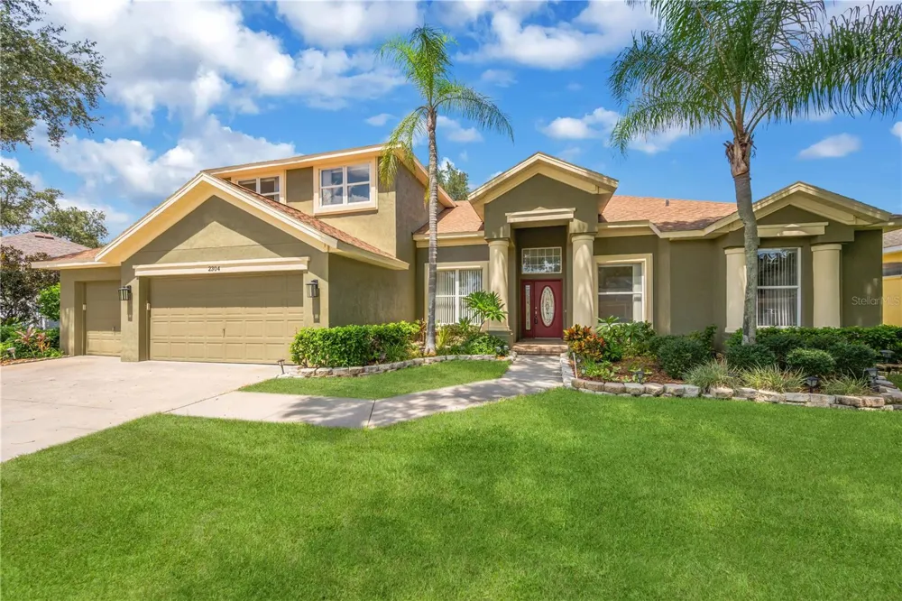 2304 DELAMERE COURT Valrico, FL 33596