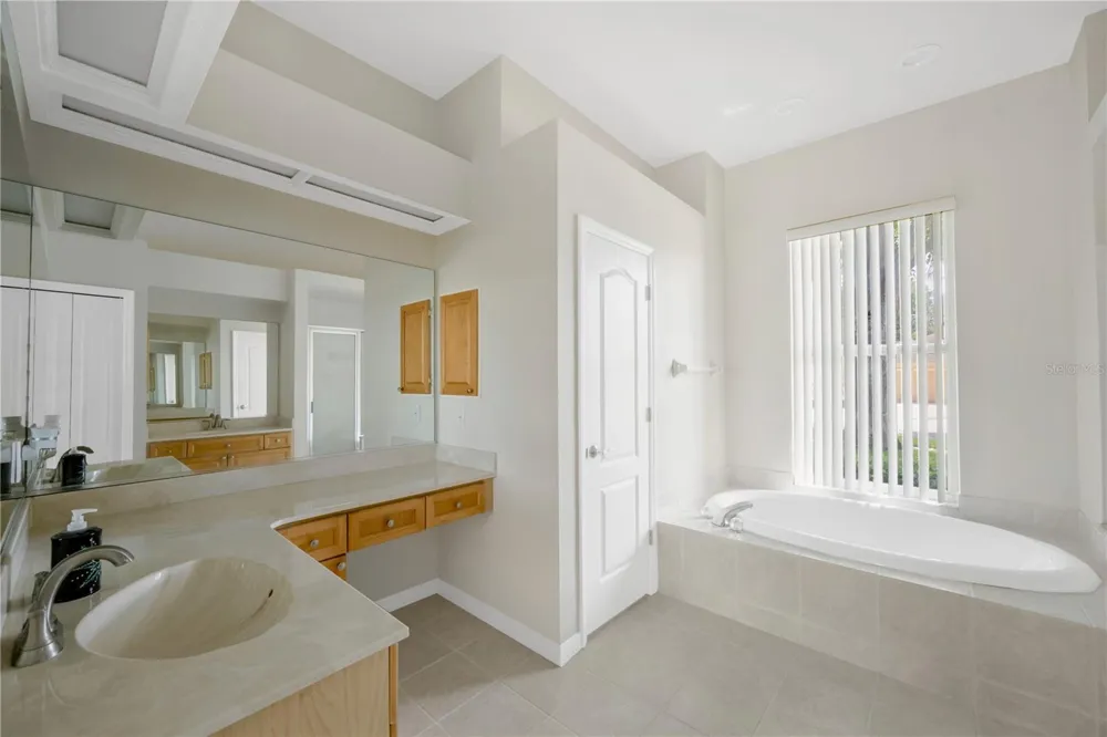 2304 DELAMERE COURT Valrico, FL 33596