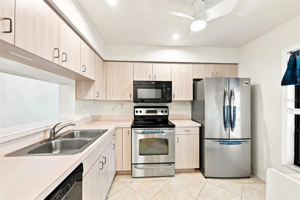 304 KELSEY WAY Sun City Center, FL 33573