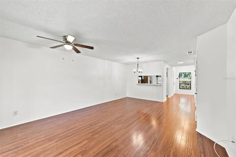 304 KELSEY WAY Sun City Center, FL 33573