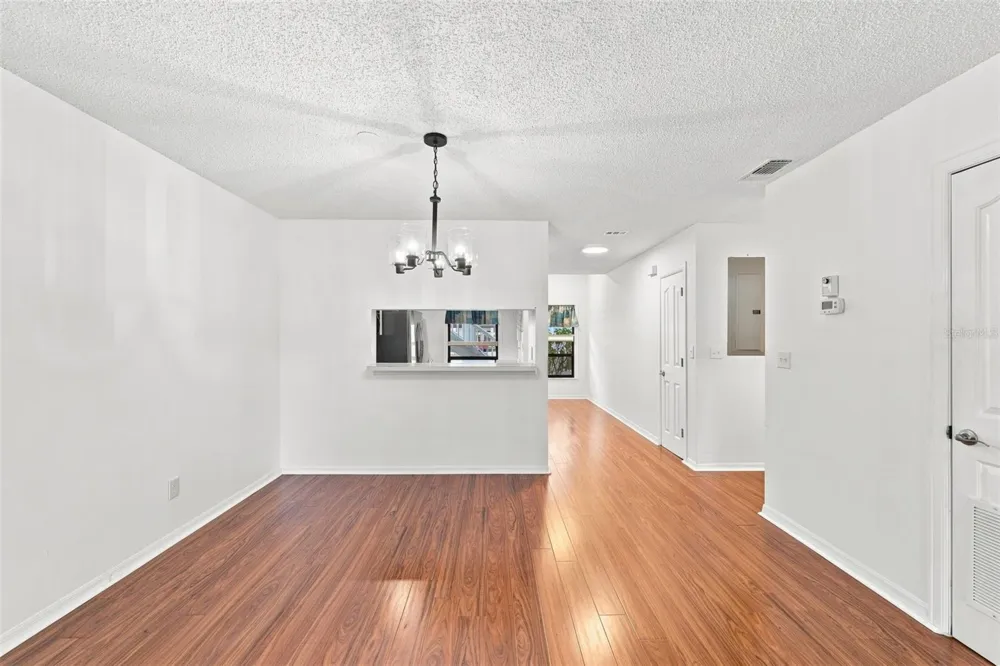304 KELSEY WAY Sun City Center, FL 33573