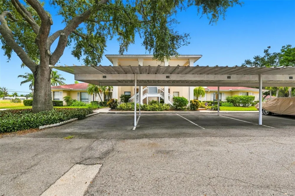 304 KELSEY WAY Sun City Center, FL 33573