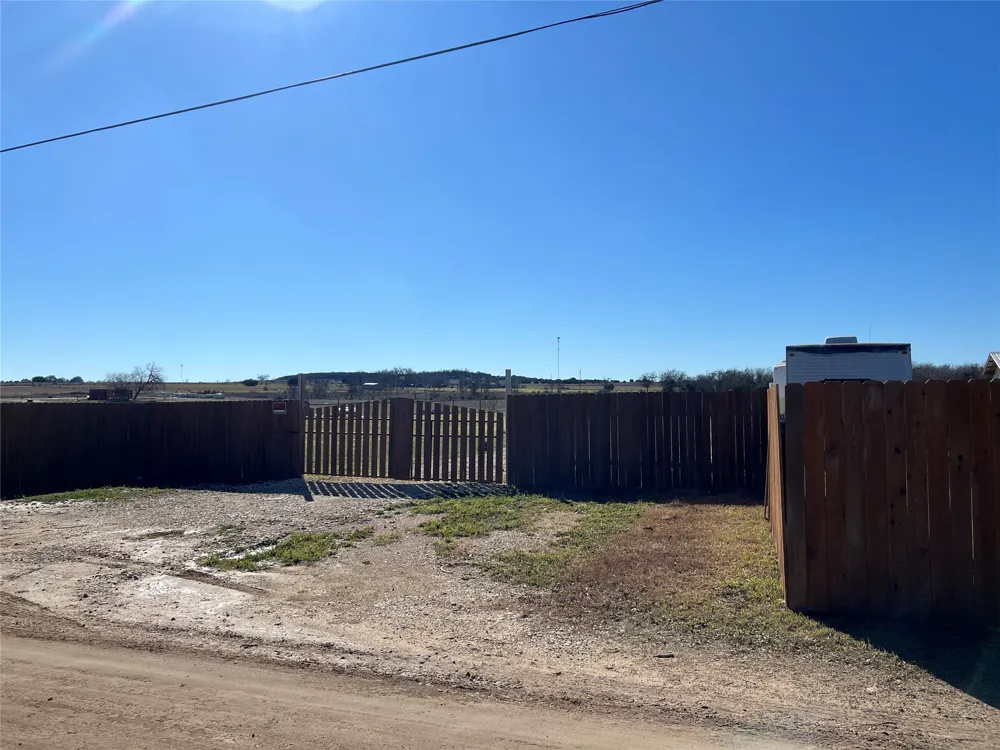 1300 County Road 217 Florence, TX 76527