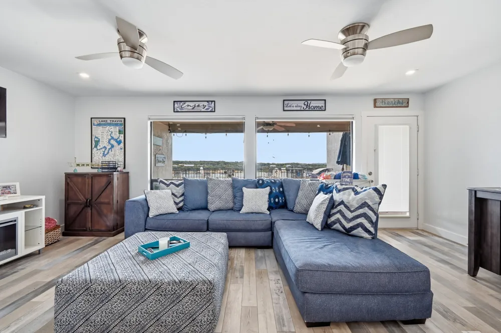 1601 Judy Lynn Drive #106 Spicewood, TX 78669