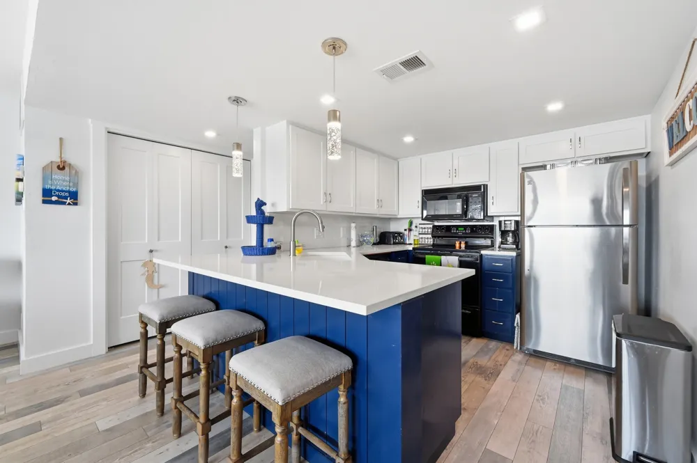 1601 Judy Lynn Drive #106 Spicewood, TX 78669