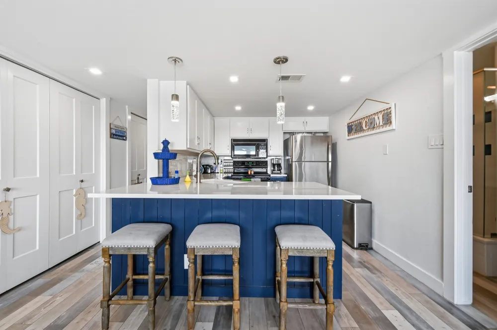1601 Judy Lynn Drive #106 Spicewood, TX 78669