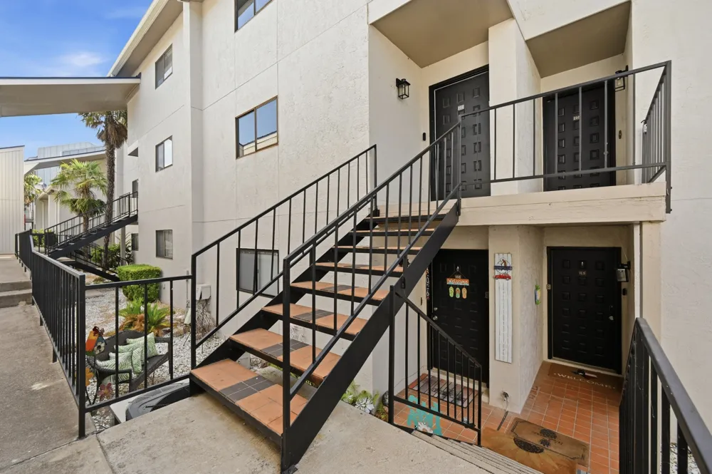 1601 Judy Lynn Drive #106 Spicewood, TX 78669