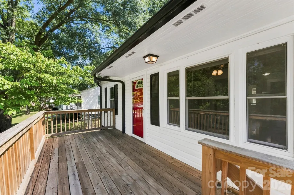 816 S Weldon Street Gastonia, NC 28052