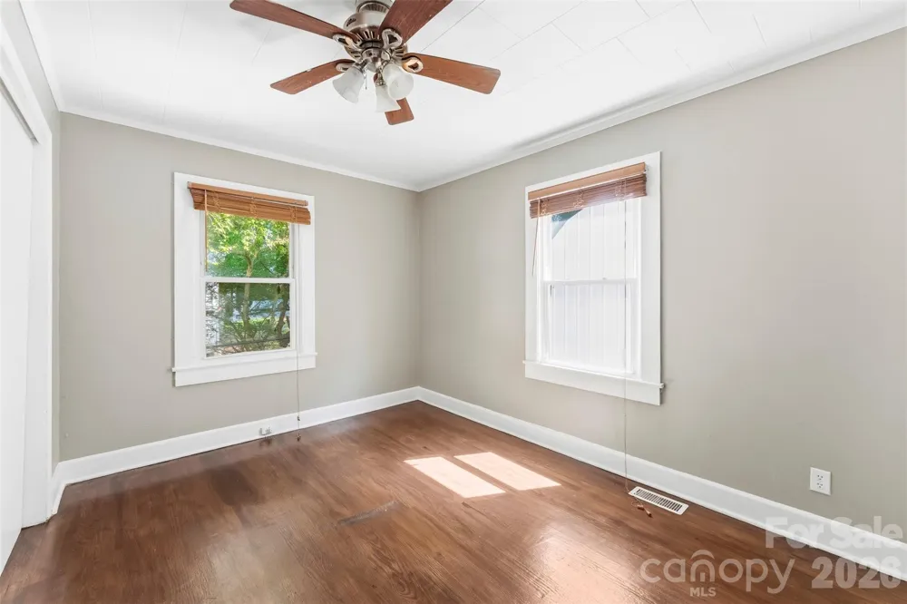 816 S Weldon Street Gastonia, NC 28052