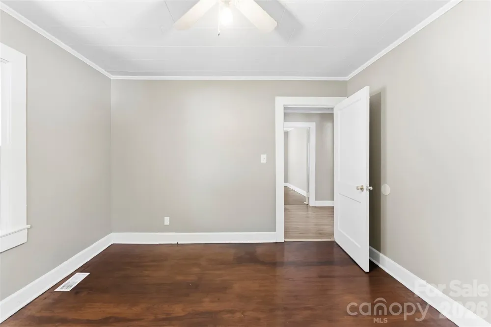816 S Weldon Street Gastonia, NC 28052