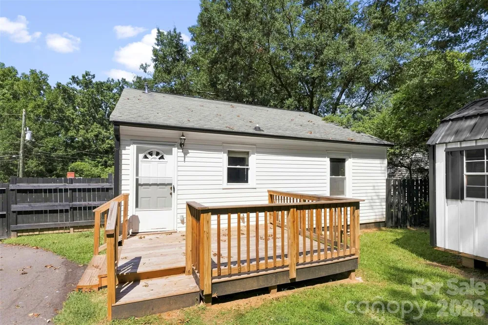 816 S Weldon Street Gastonia, NC 28052