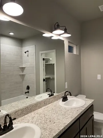 1429 MOUNTAIN VIEW DR Canyon Lake, TX 78133
