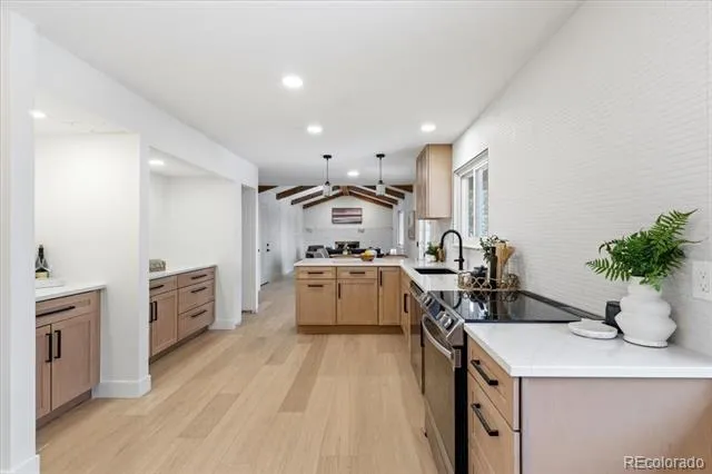 6174 S Lima Way Englewood, CO 80111