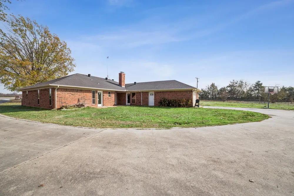 8076 FM 35 ROAD Royse City, TX 75189