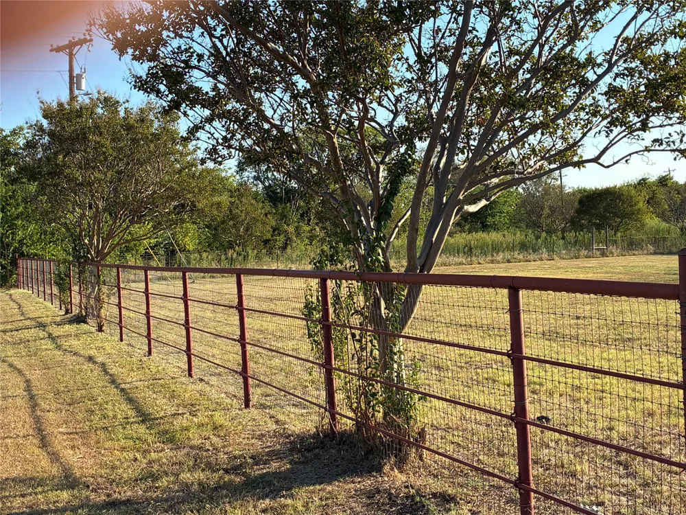 8076 FM 35 ROAD Royse City, TX 75189