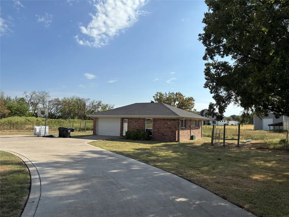 8076 FM 35 ROAD Royse City, TX 75189