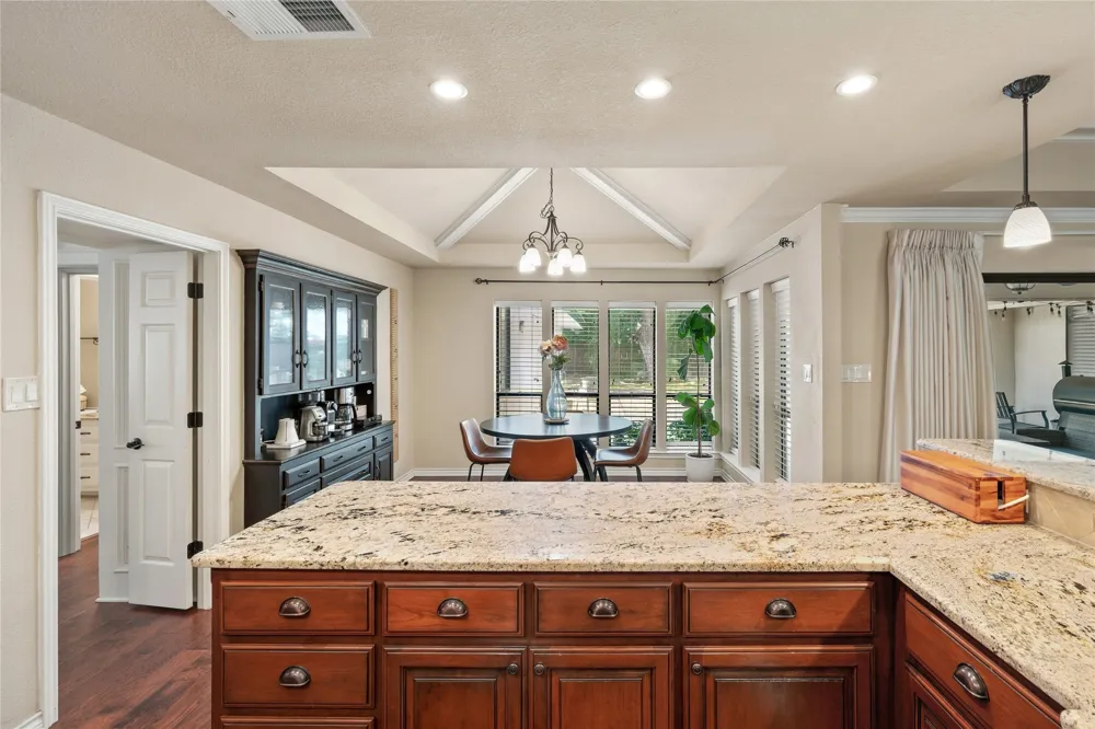 3005 Glasgow Drive Arlington, TX 76015