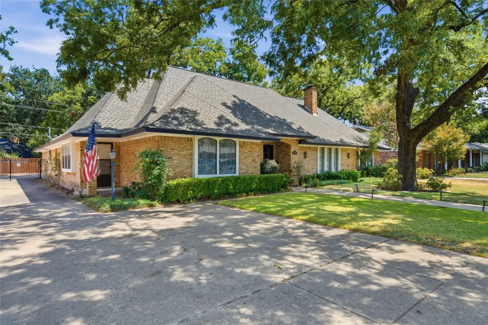 3005 Glasgow Drive Arlington, TX 76015