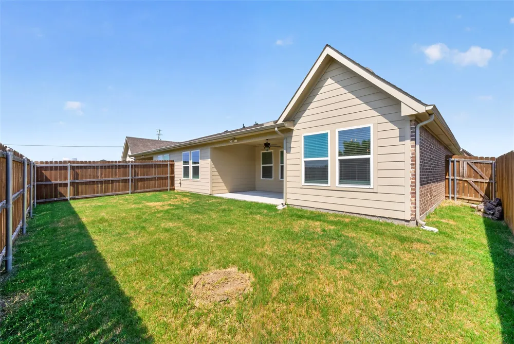 8507 Christie Lane Greenville, TX 75402