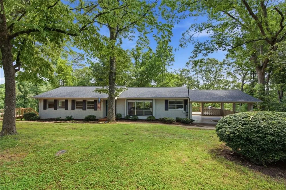 2251 Skyline Drive Gainesville, GA 30501