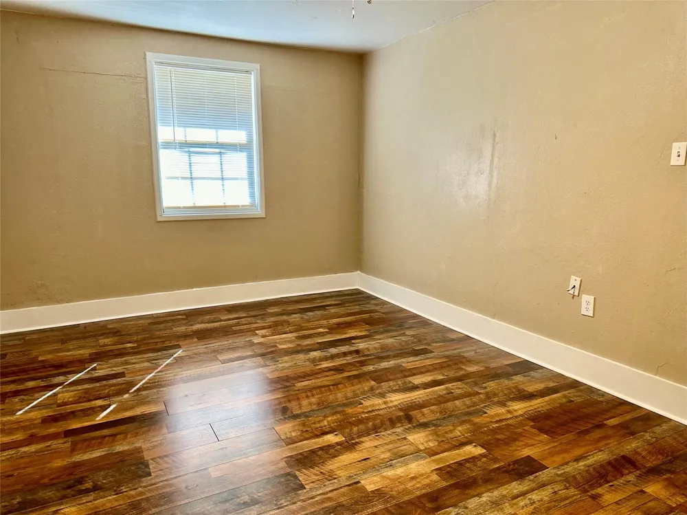 133 County Road 1028 Woodville, TX 75979