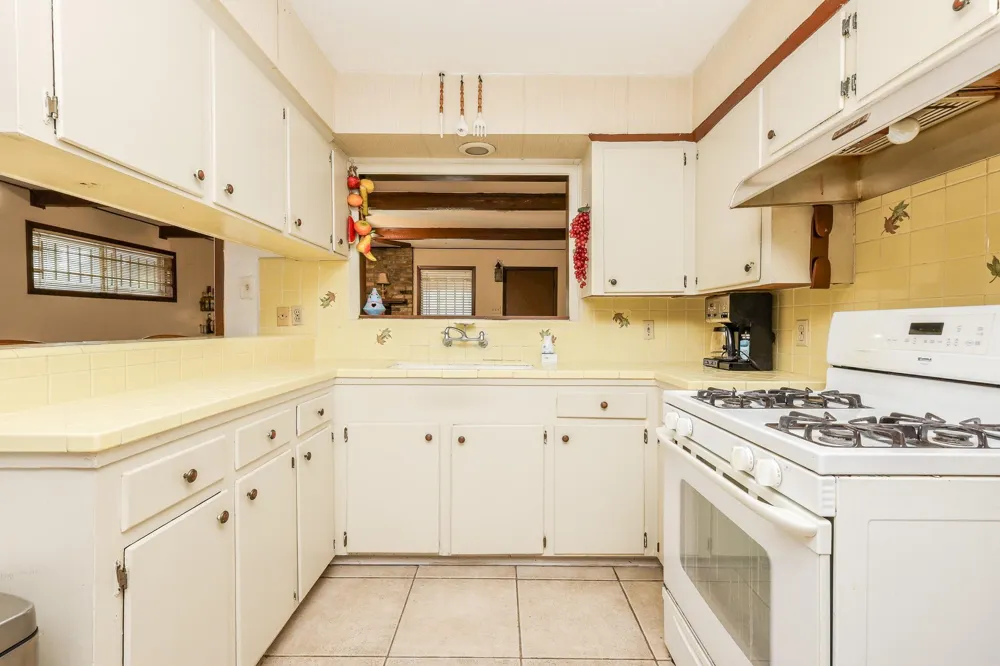 6834 Hendon Lane Houston, TX 77074