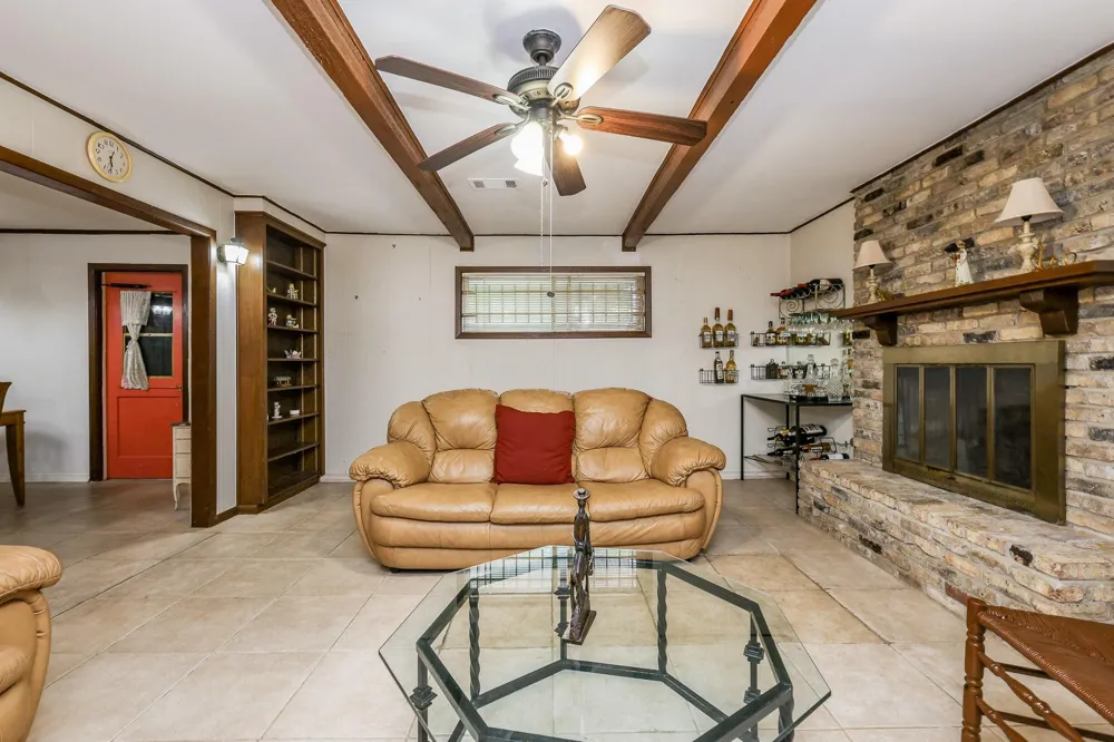 6834 Hendon Lane Houston, TX 77074
