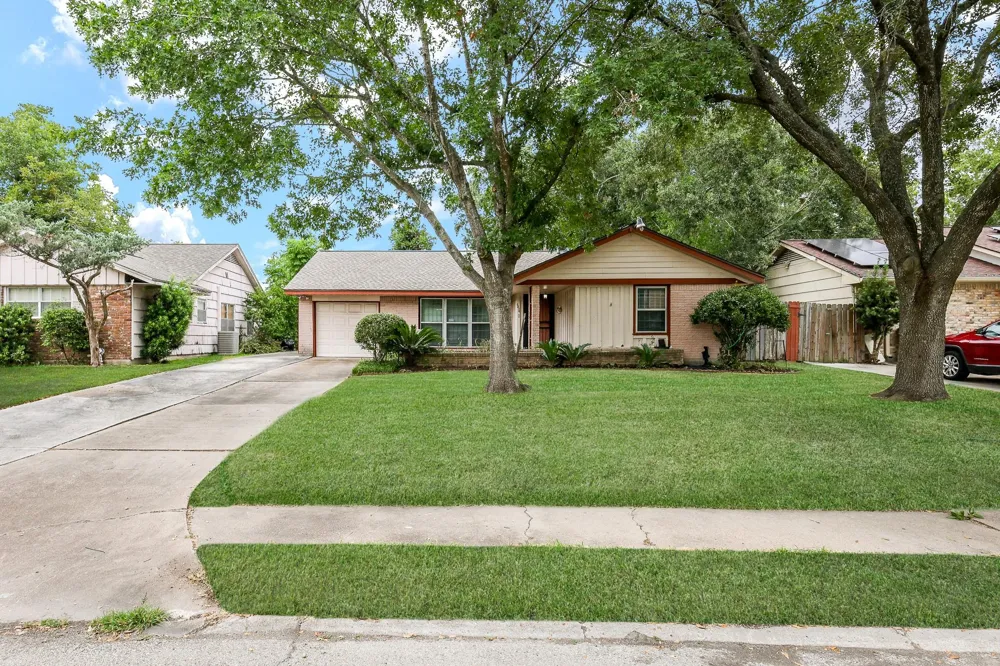 6834 Hendon Lane Houston, TX 77074
