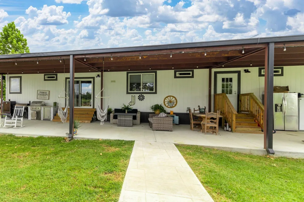 28565 Mellman Road Hempstead, TX 77445